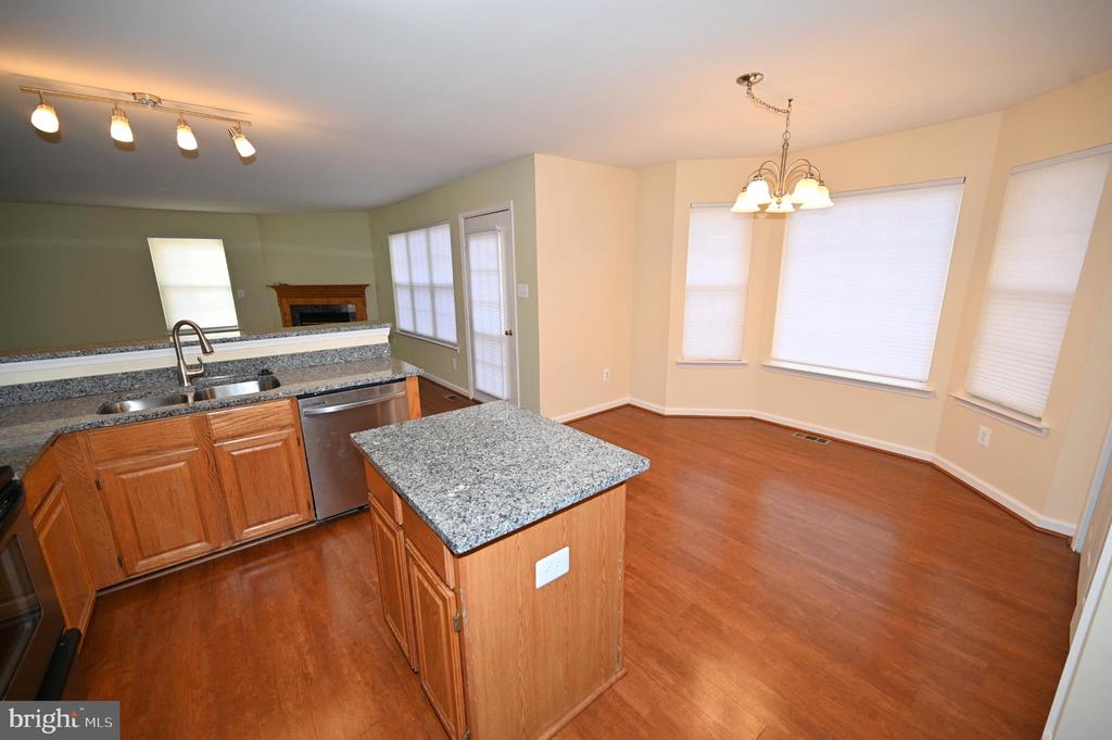 2800 HARRISON COURT