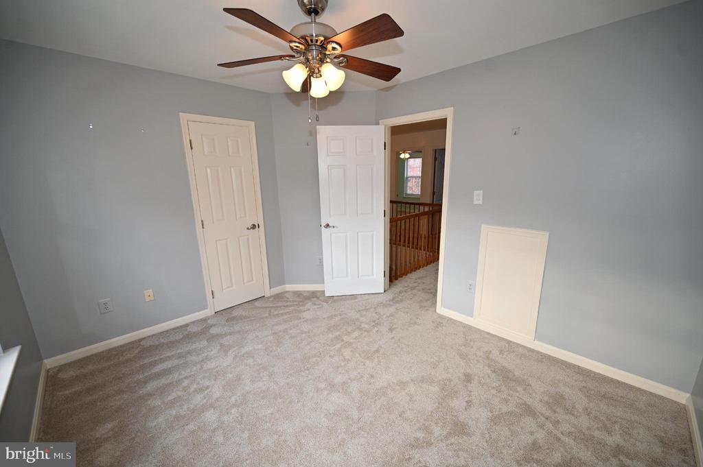 2800 HARRISON COURT