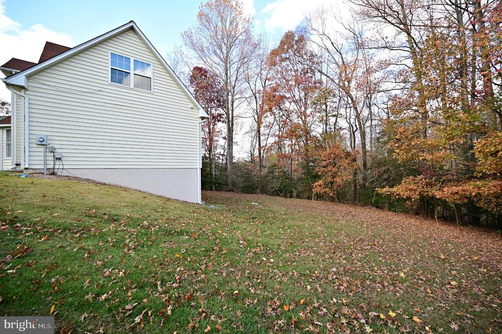 2800 HARRISON COURT