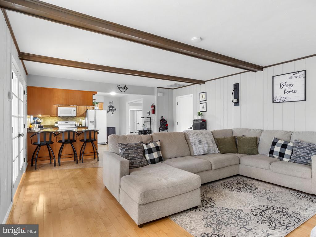 11074 ELLINGER DRIVE