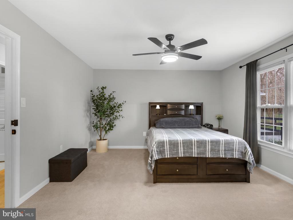 11074 ELLINGER DRIVE