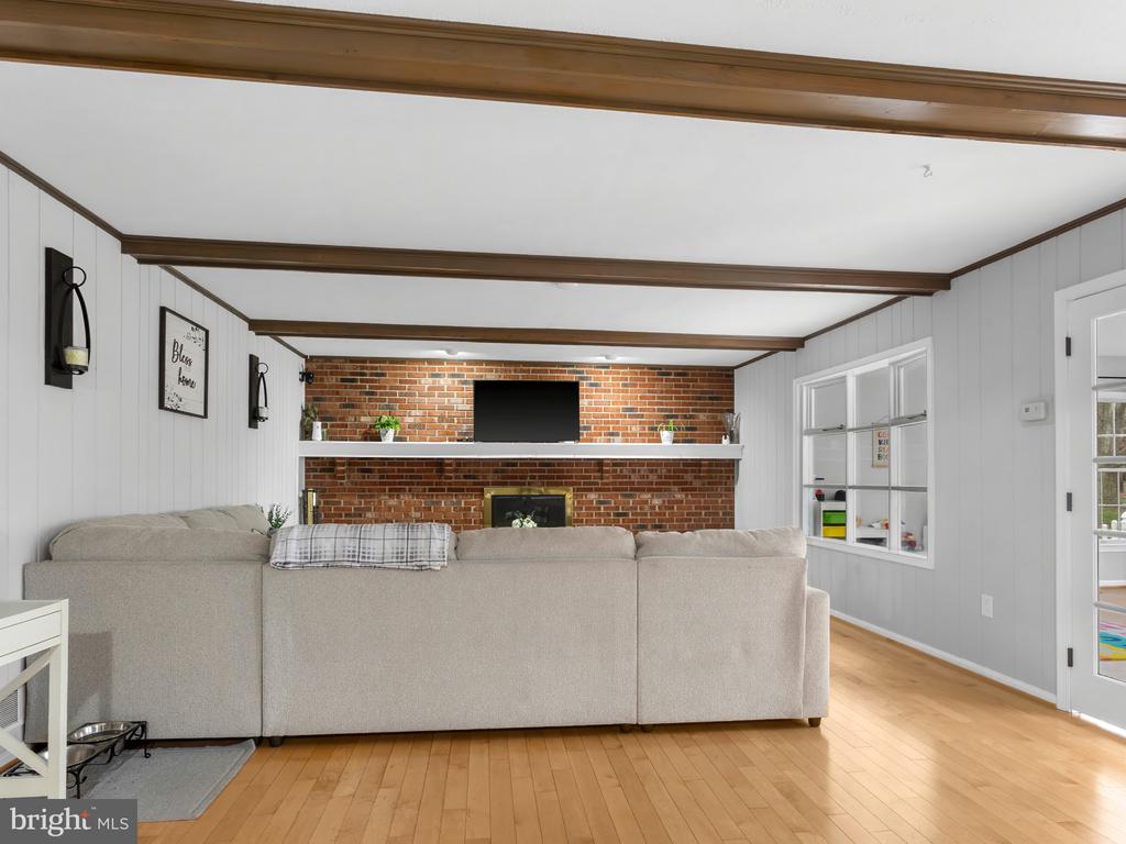 11074 ELLINGER DRIVE