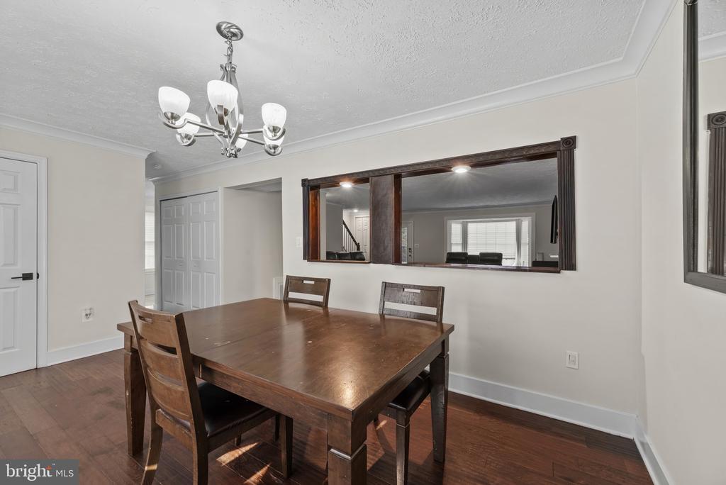 6227 SEAL PLACE