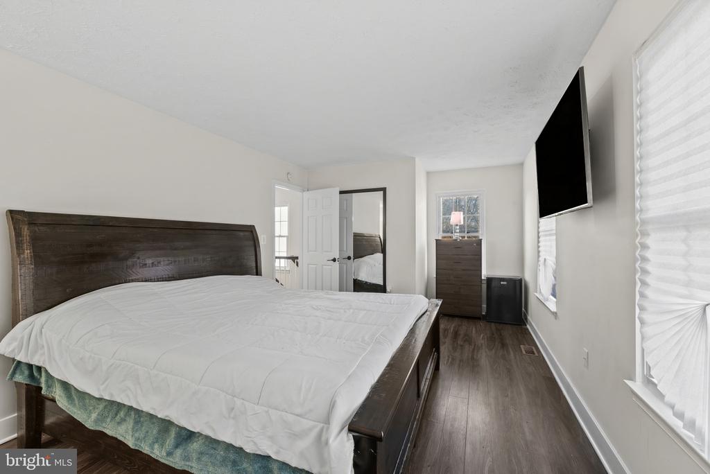 6227 SEAL PLACE