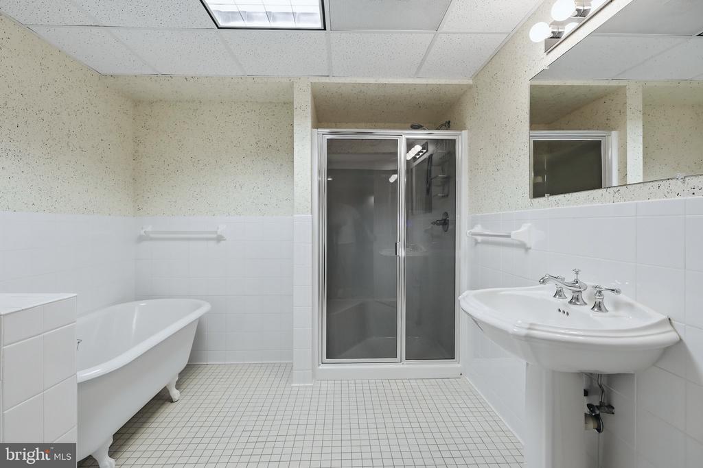 15251 TRUMAN MANOR LANE