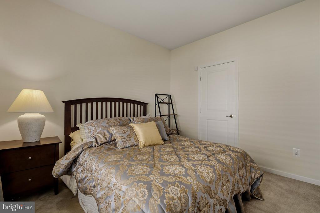 10652 SHADOW PARK COURT