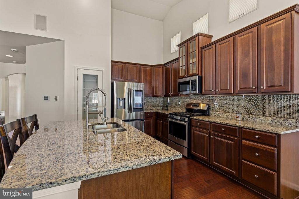 10652 SHADOW PARK COURT