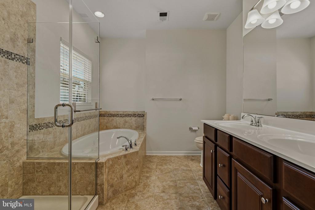 10652 SHADOW PARK COURT