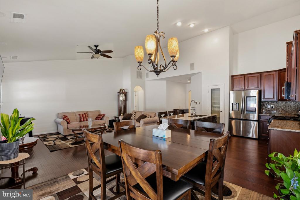 10652 SHADOW PARK COURT