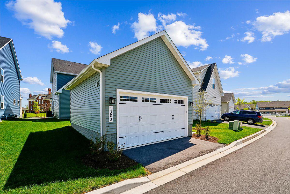 1303 POTOMAC VIEW PARKWAY