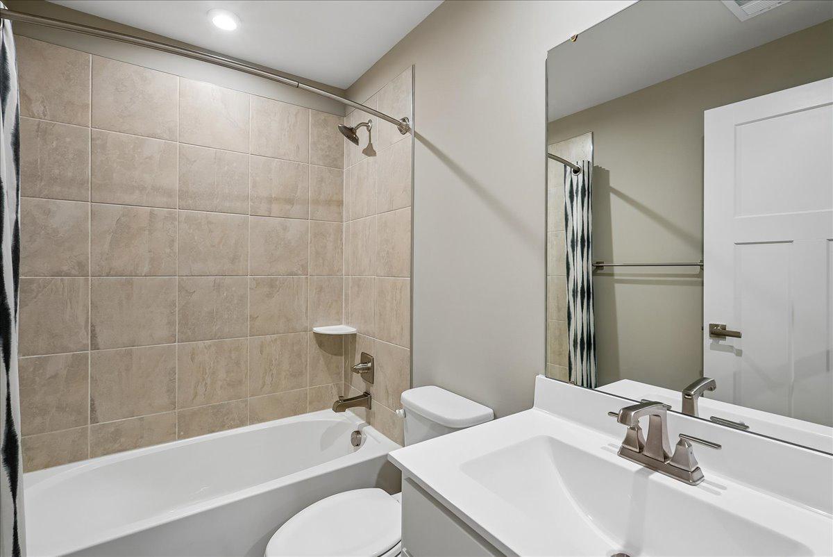 1303 POTOMAC VIEW PARKWAY