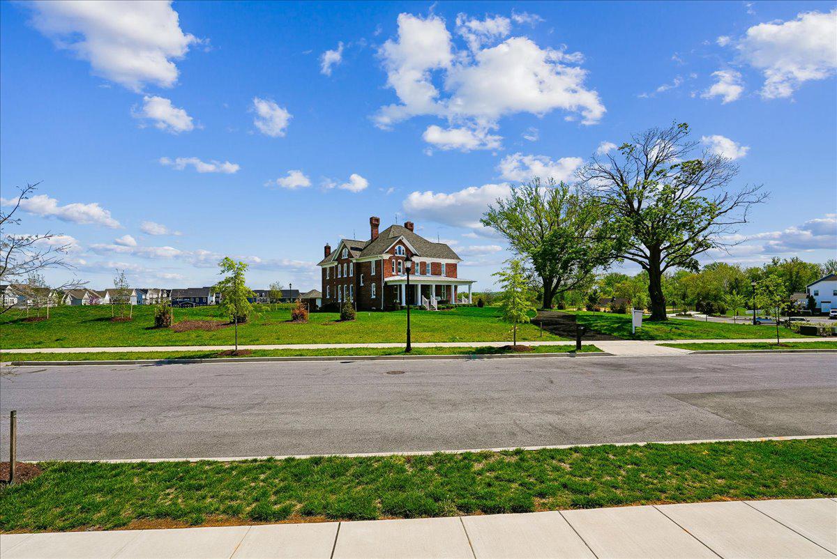 1303 POTOMAC VIEW PARKWAY