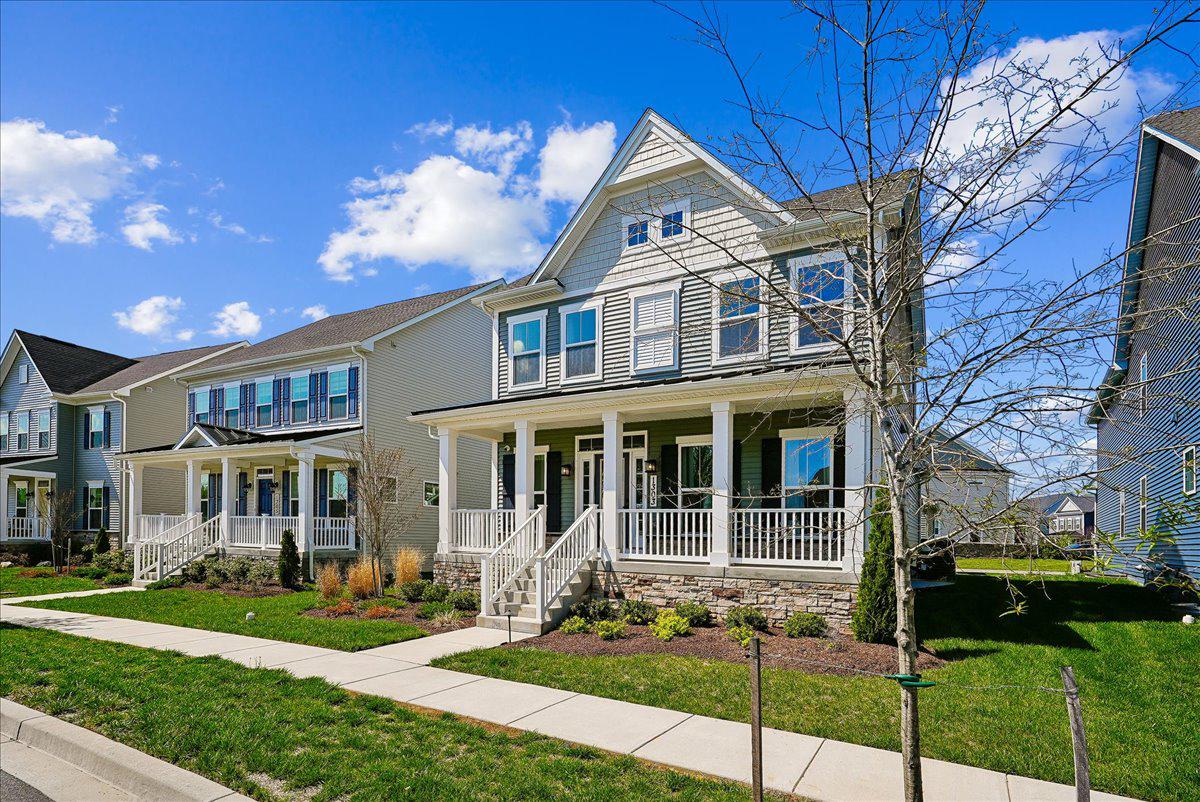 1303 POTOMAC VIEW PARKWAY