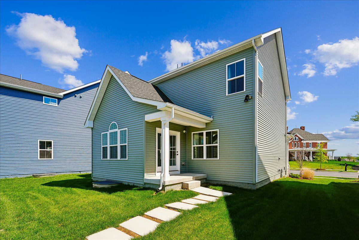 1303 POTOMAC VIEW PARKWAY