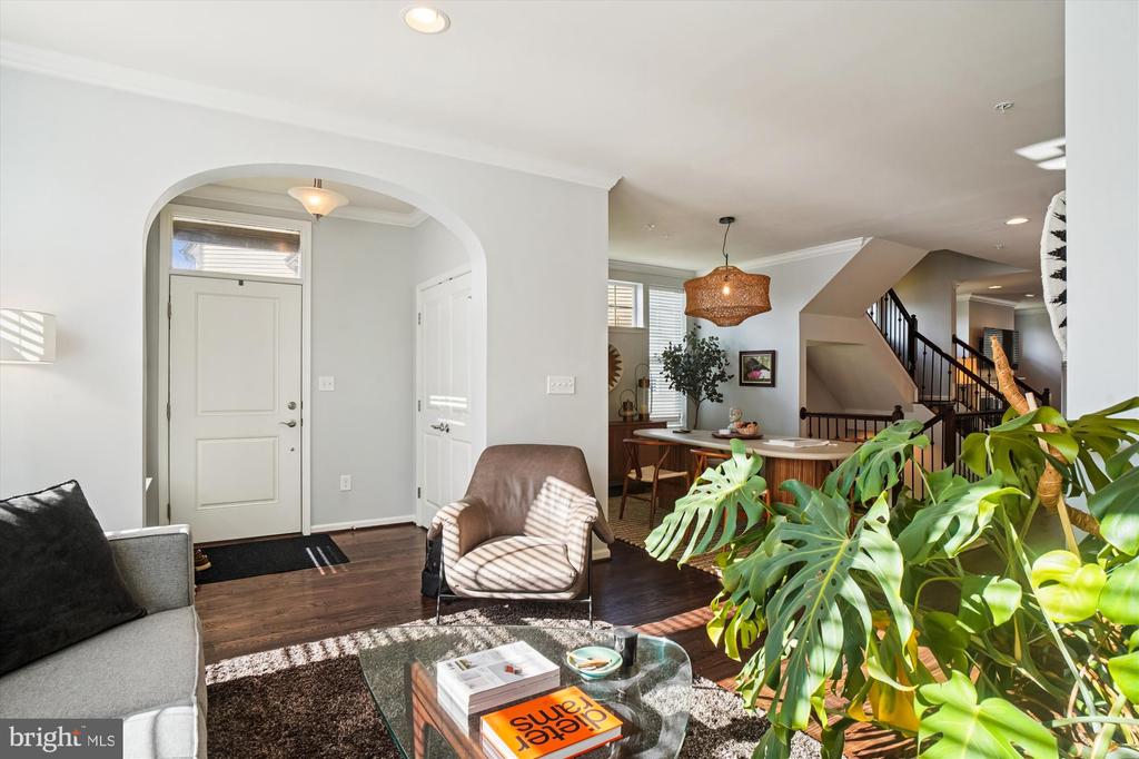 6947 COUNTRY CLUB TERRACE