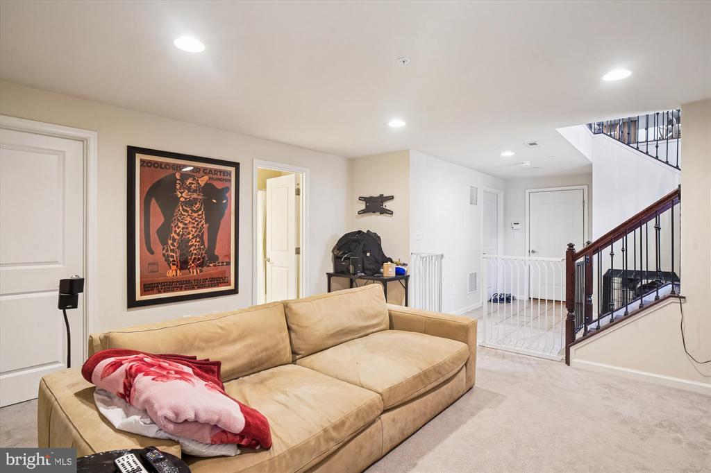 6947 COUNTRY CLUB TERRACE