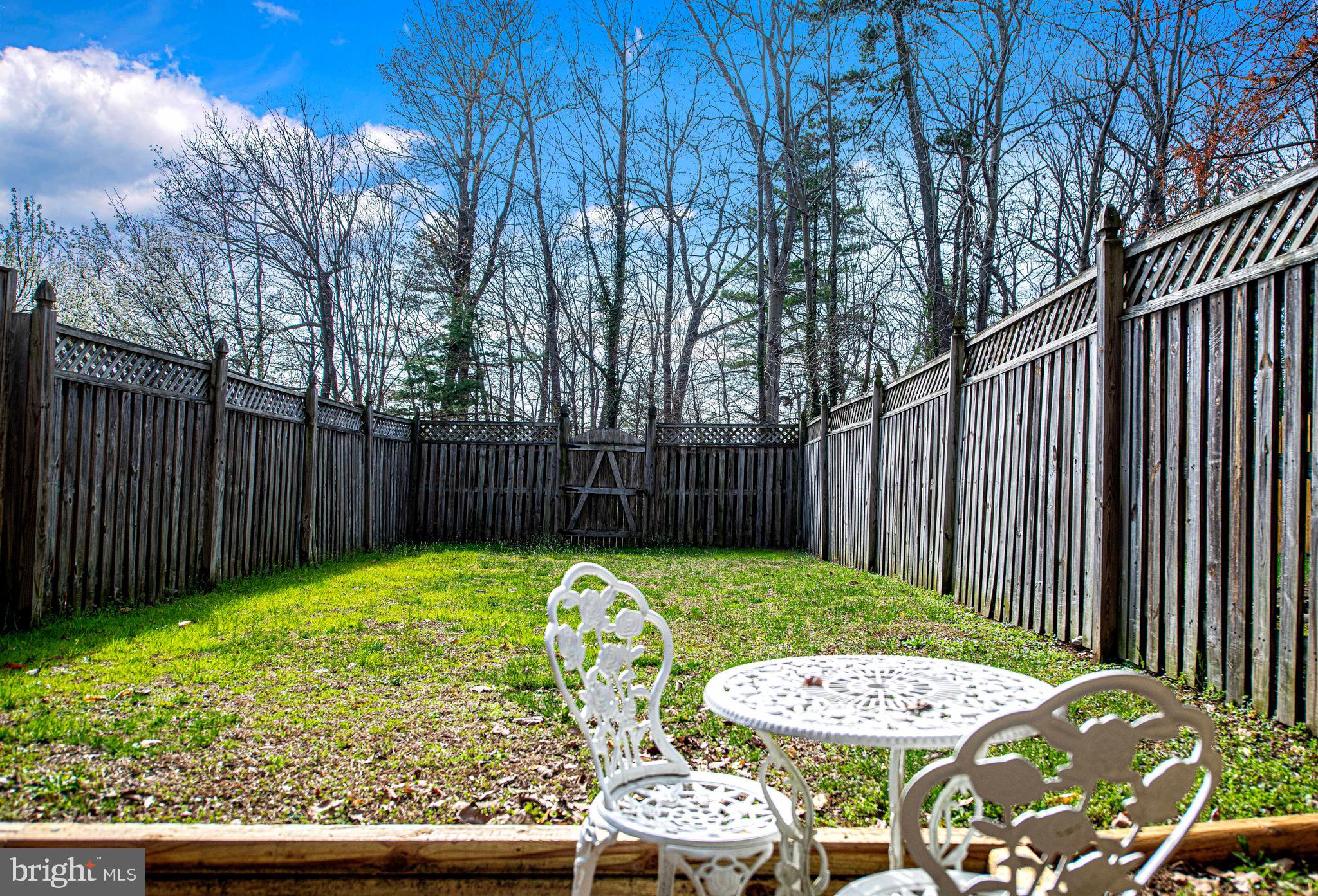 3230 PINE CREST COURT
