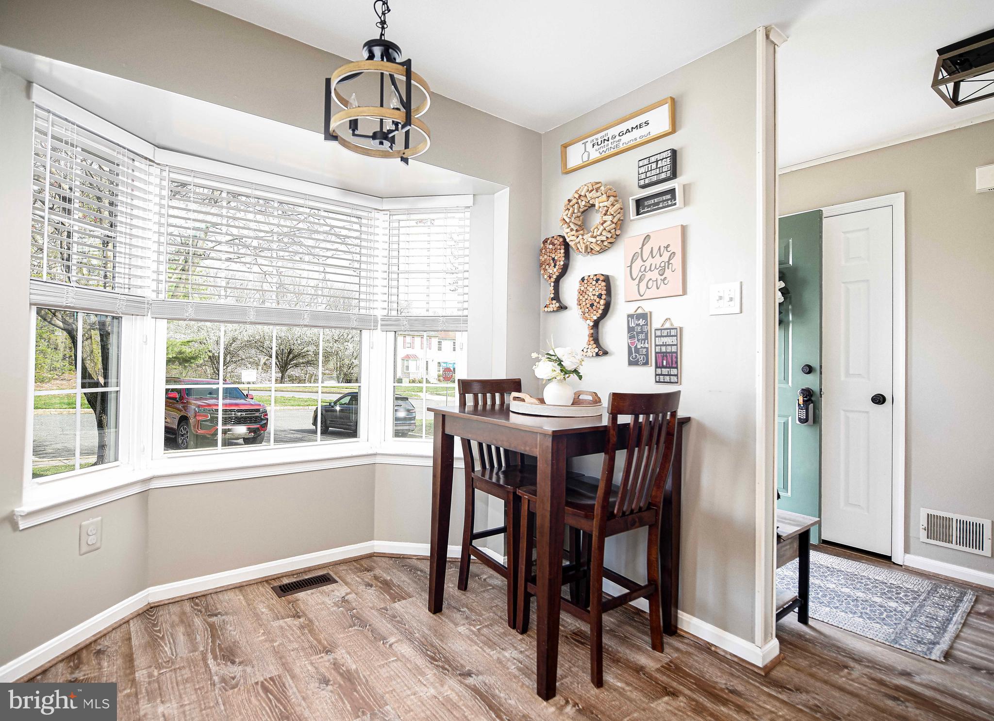 3230 PINE CREST COURT