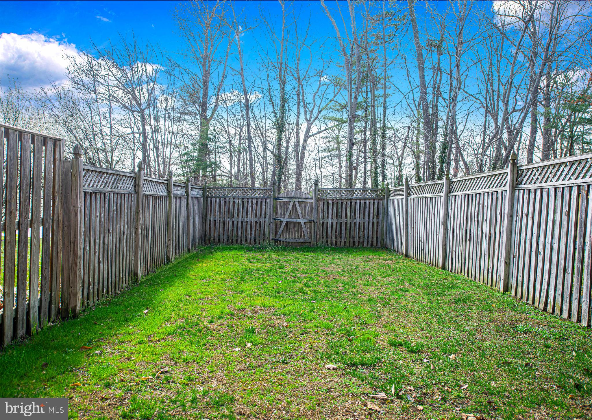 3230 PINE CREST COURT
