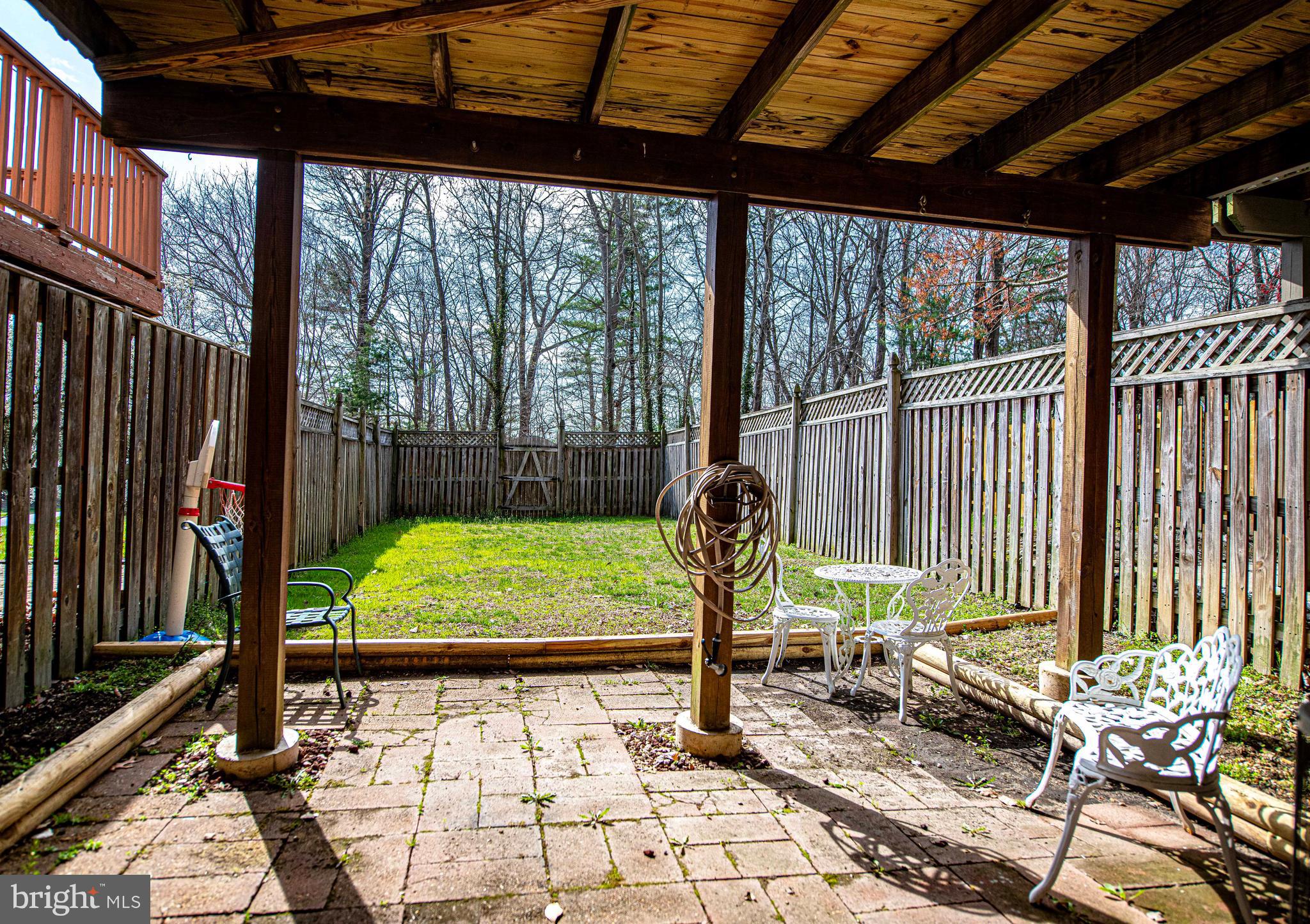 3230 PINE CREST COURT