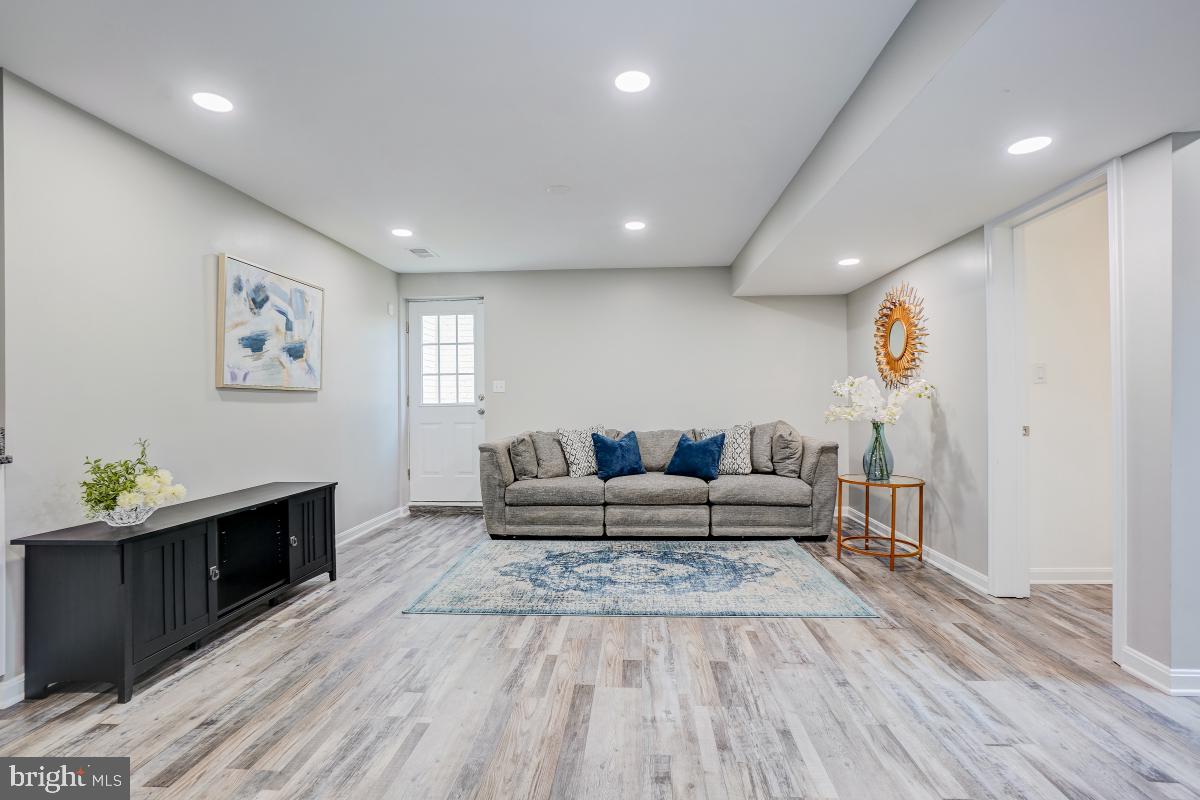 6038 JOSEPH SCOTT DRIVE