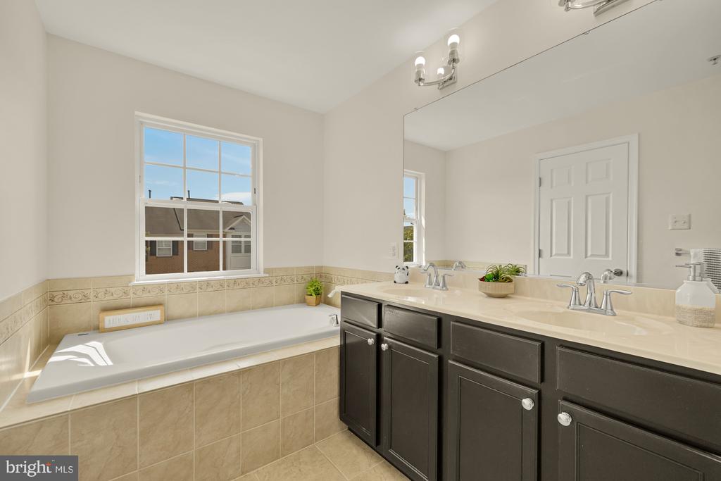 8338 STICKLEY COURT Unit: 76