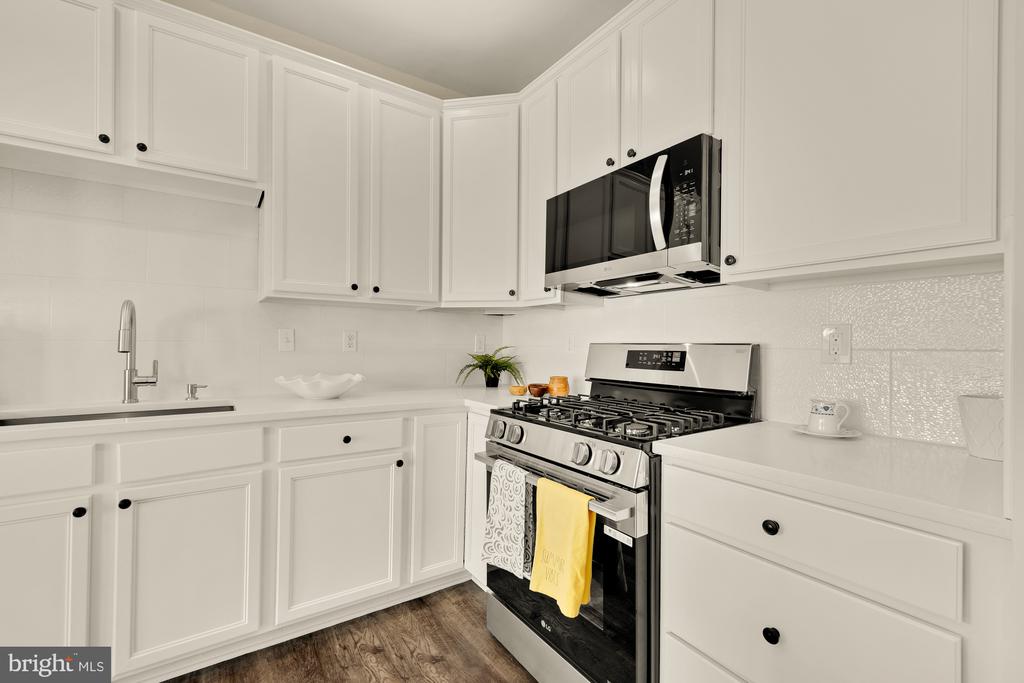 8338 STICKLEY COURT Unit: 76