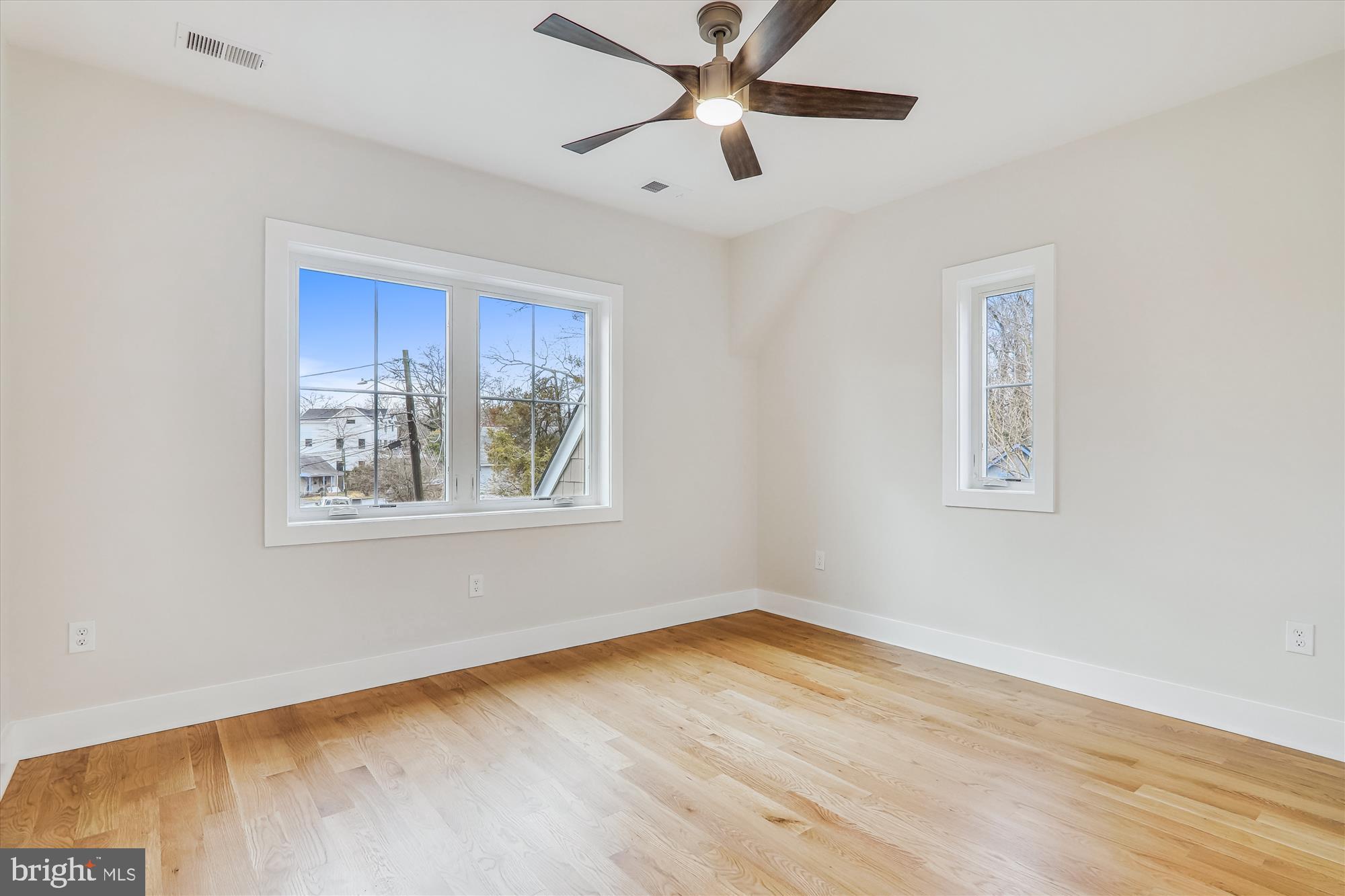 106 GENEVA AVE
