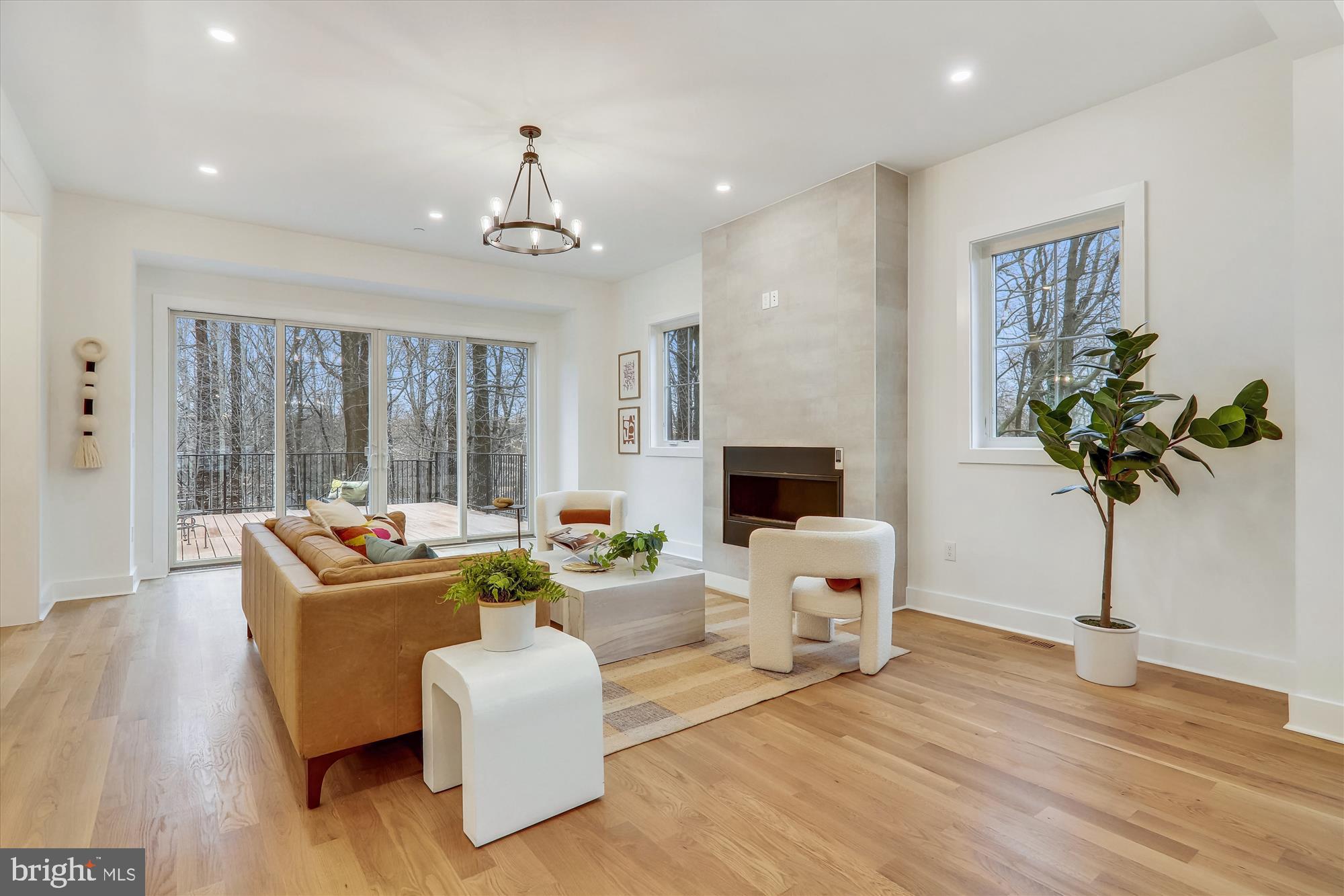 106 GENEVA AVE