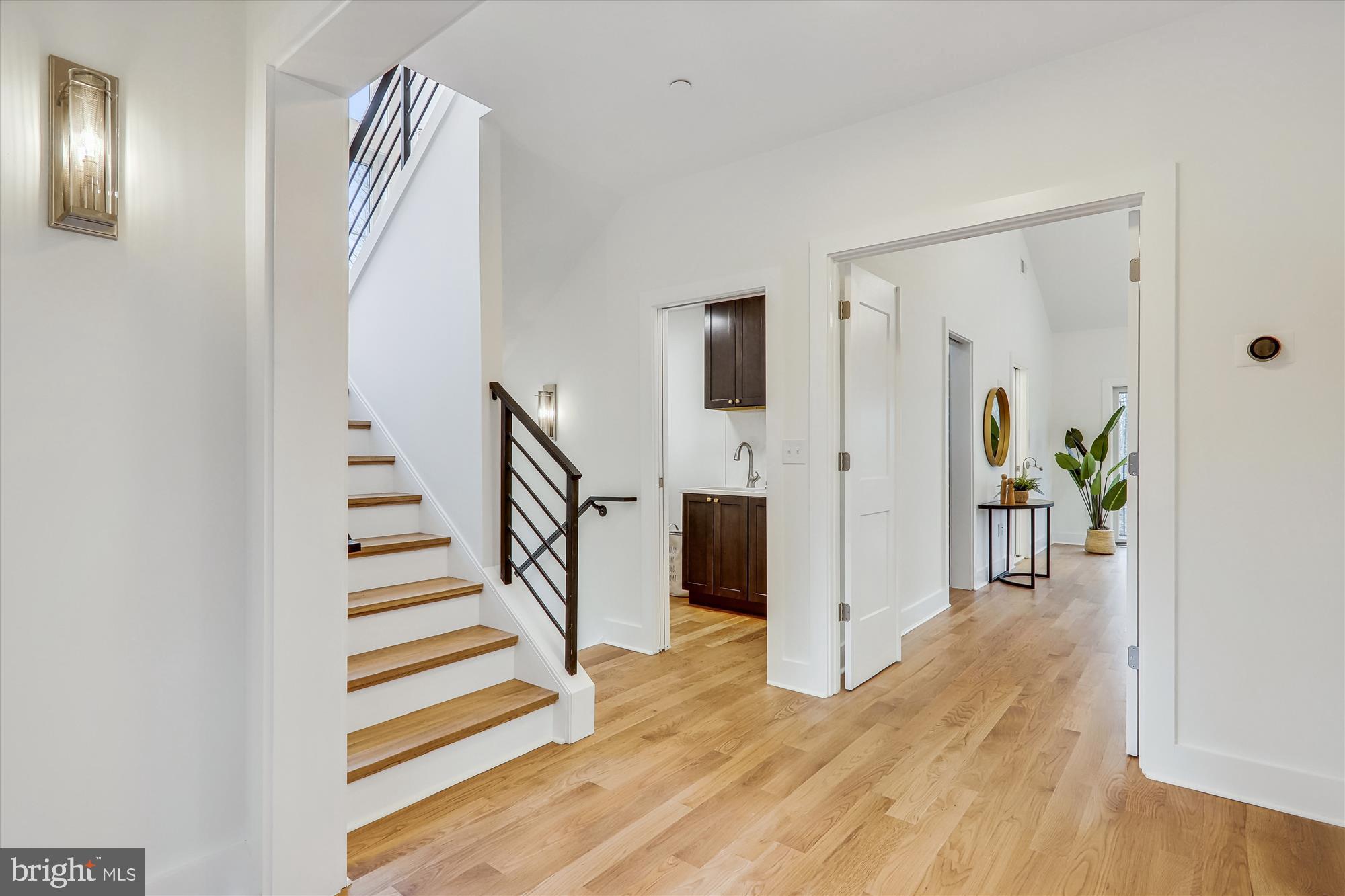 106 GENEVA AVE