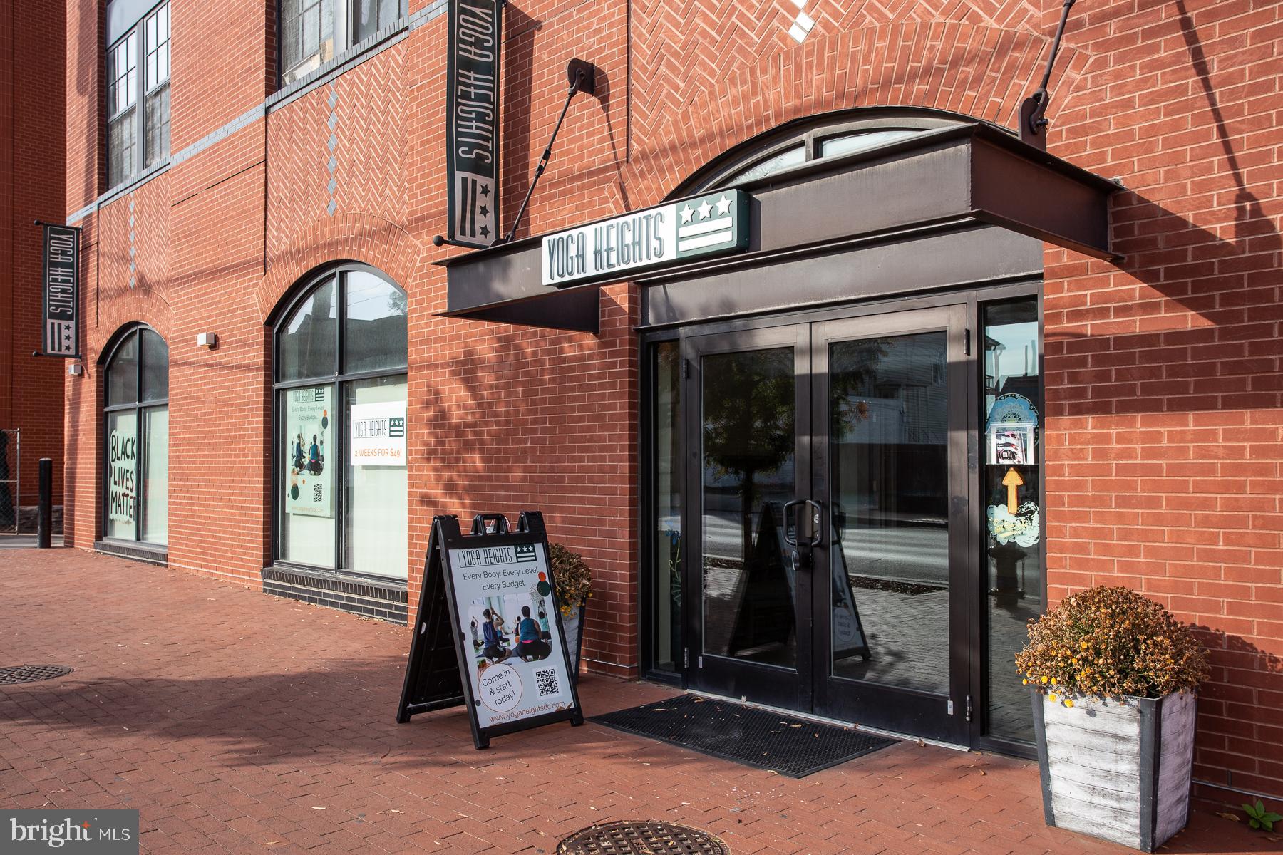 106 GENEVA AVE