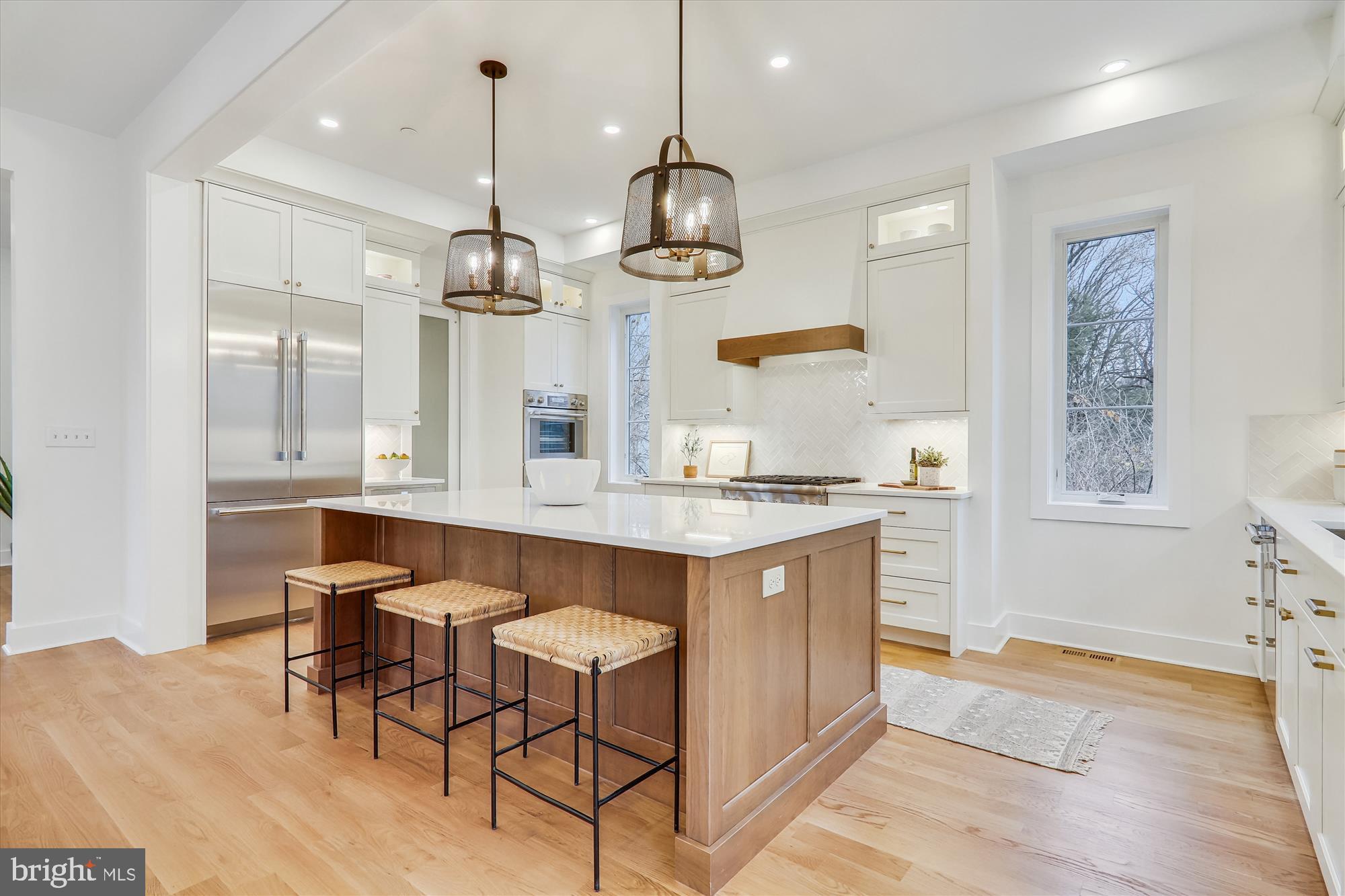 106 GENEVA AVE