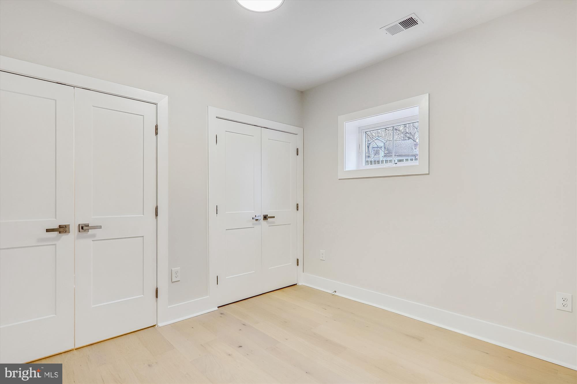 106 GENEVA AVE
