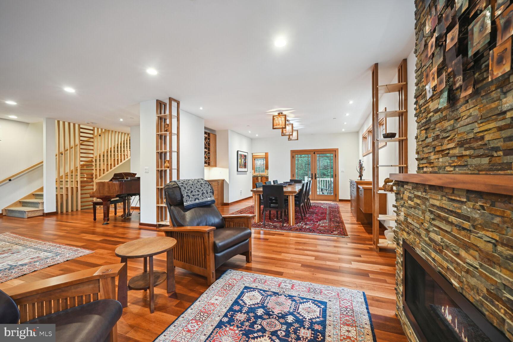 8101 CUSTER ROAD