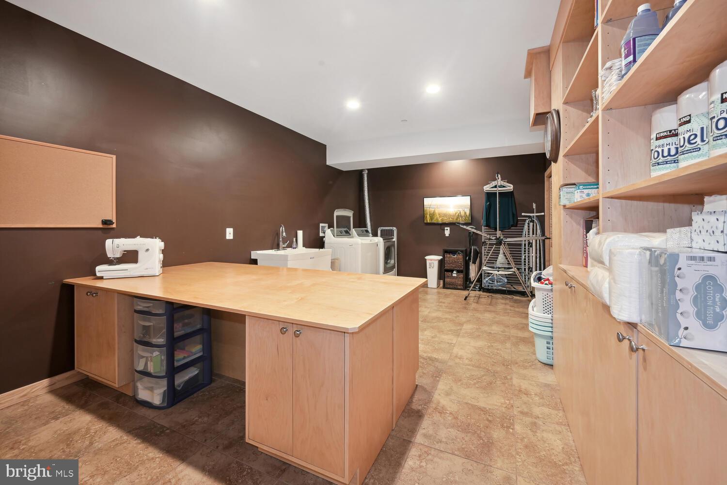 8101 CUSTER ROAD