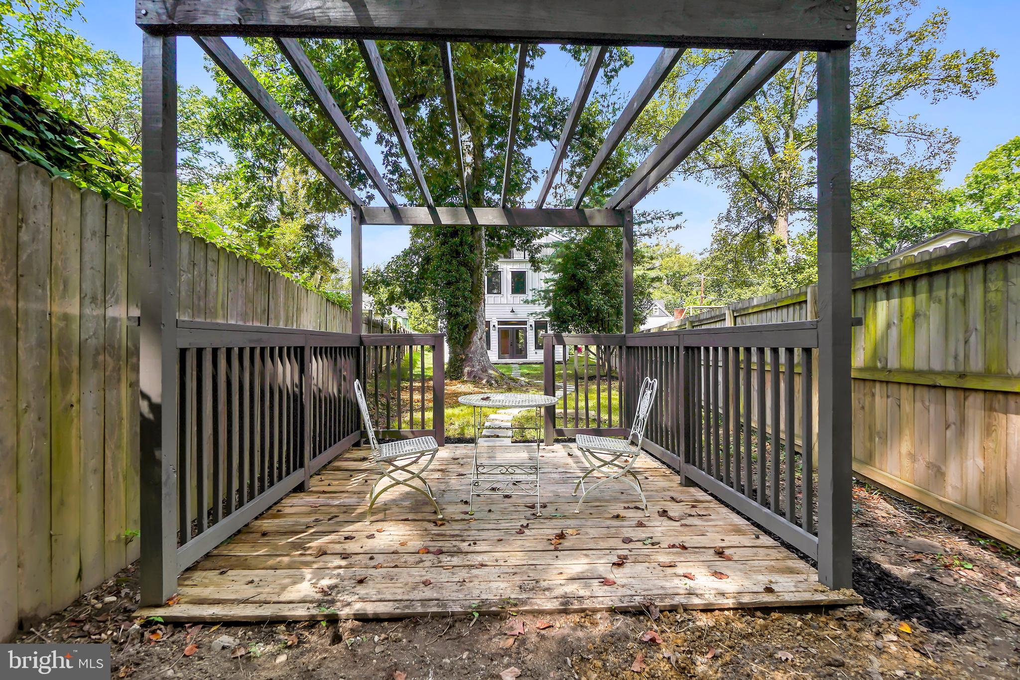 102 RITCHIE AVENUE