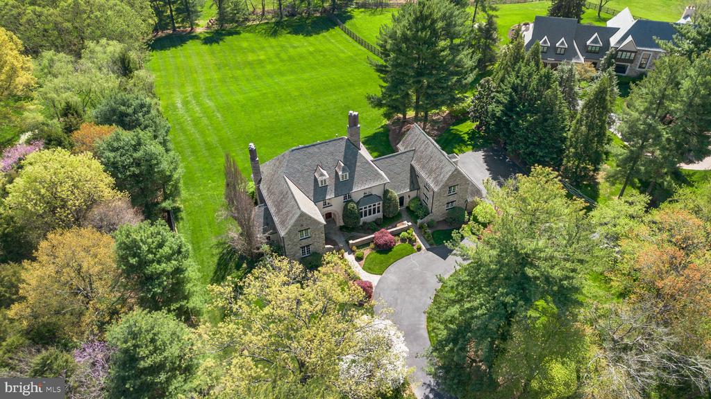 10720 RED BARN LANE