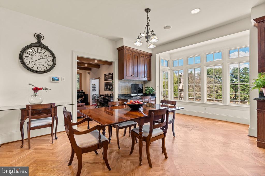 10720 RED BARN LANE