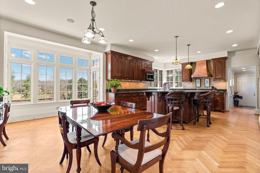 10720 RED BARN LANE