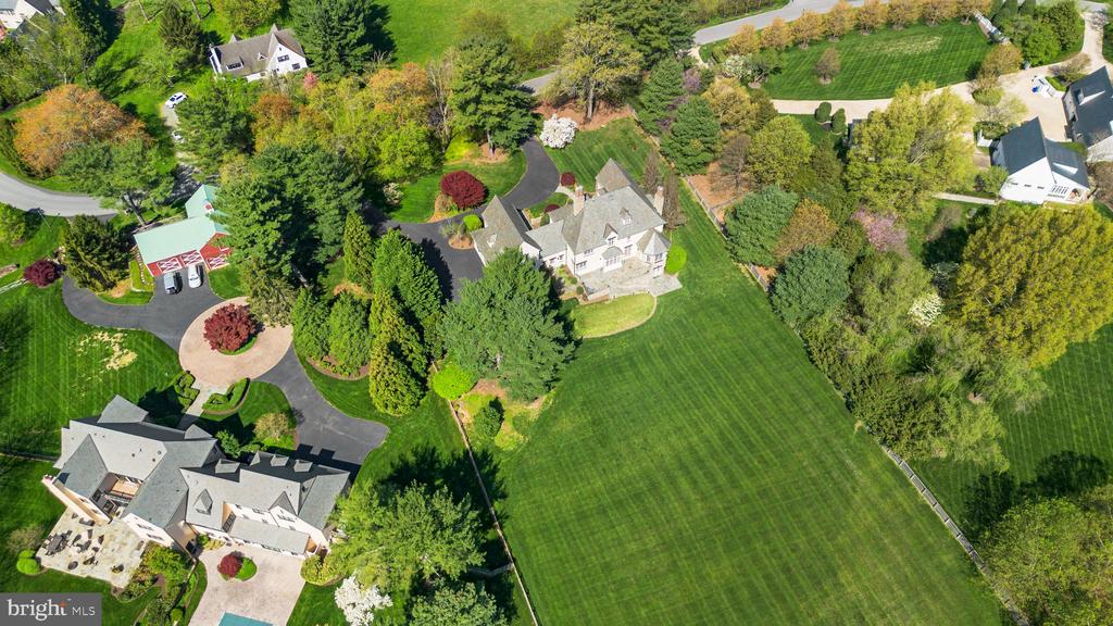 10720 RED BARN LANE