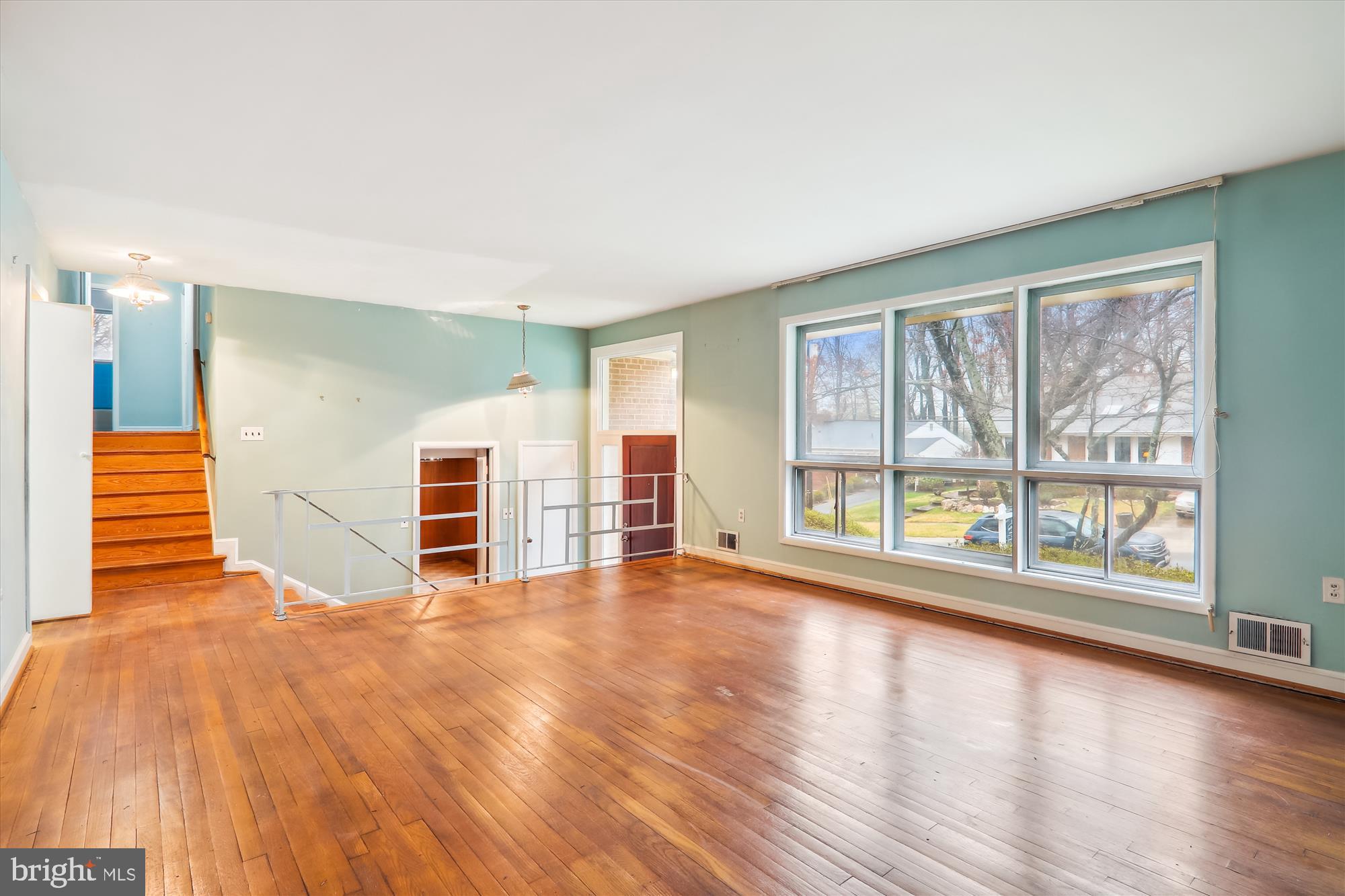 6311 TULSA LANE