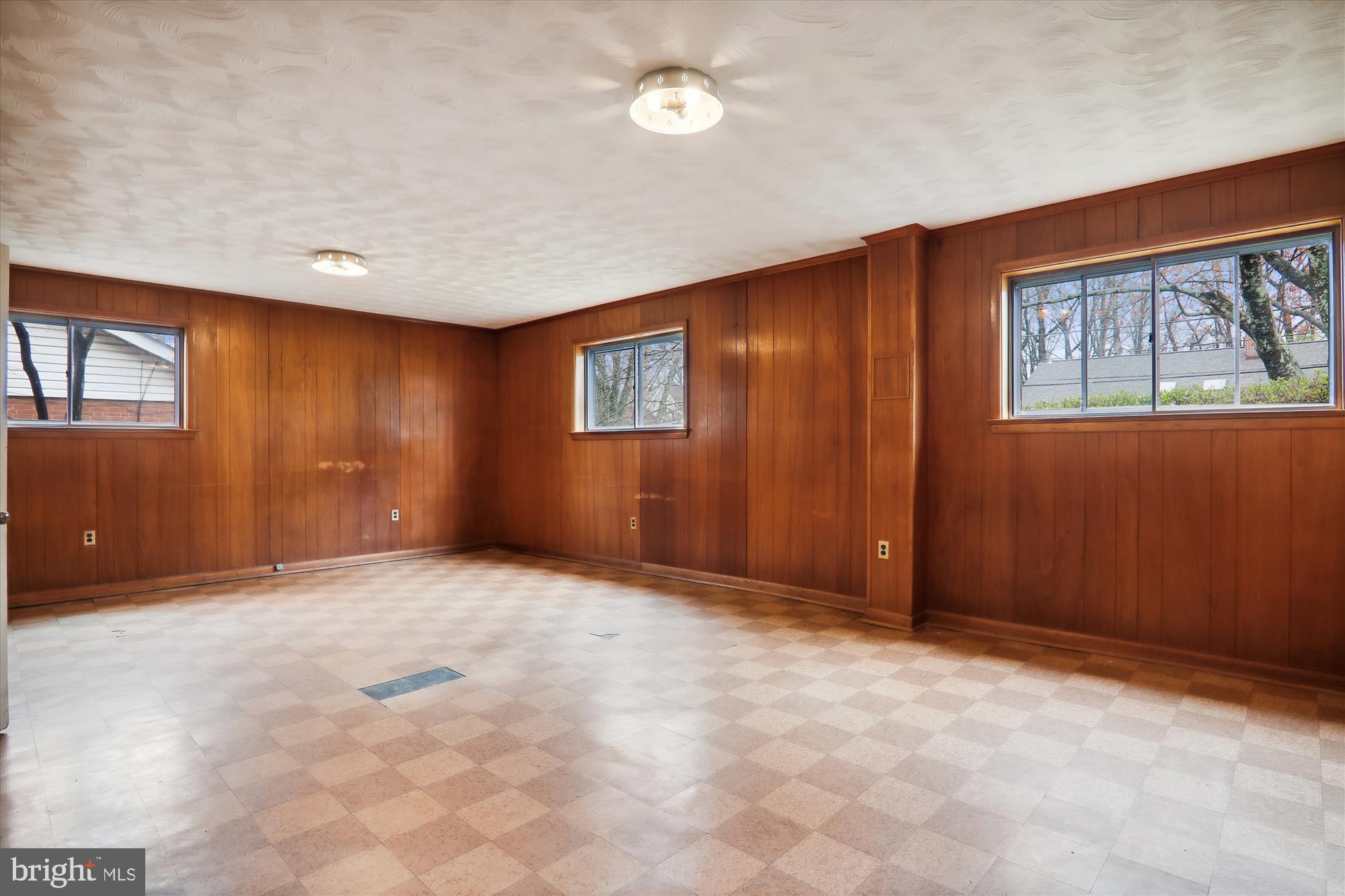 6311 TULSA LANE