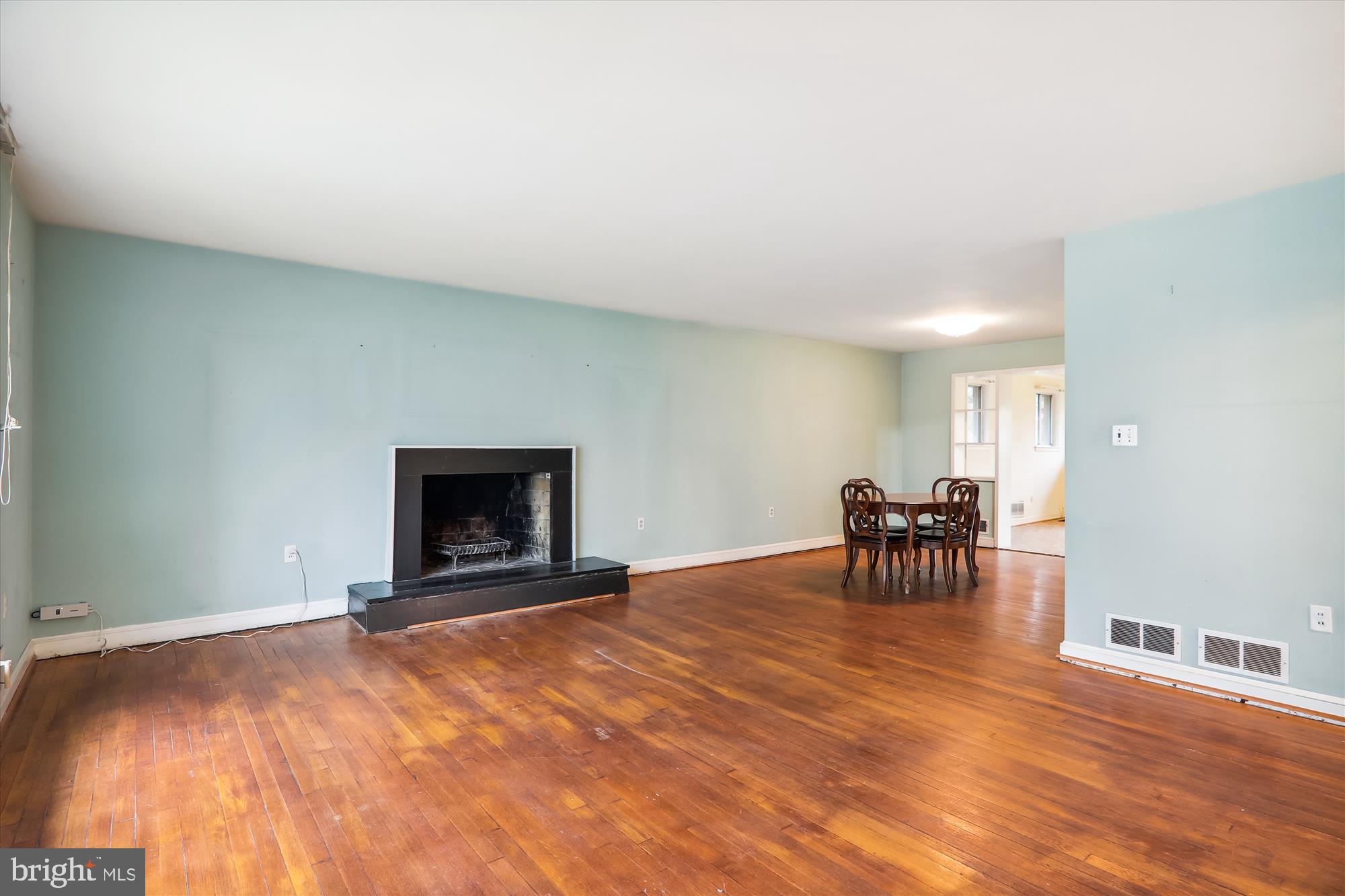 6311 TULSA LANE