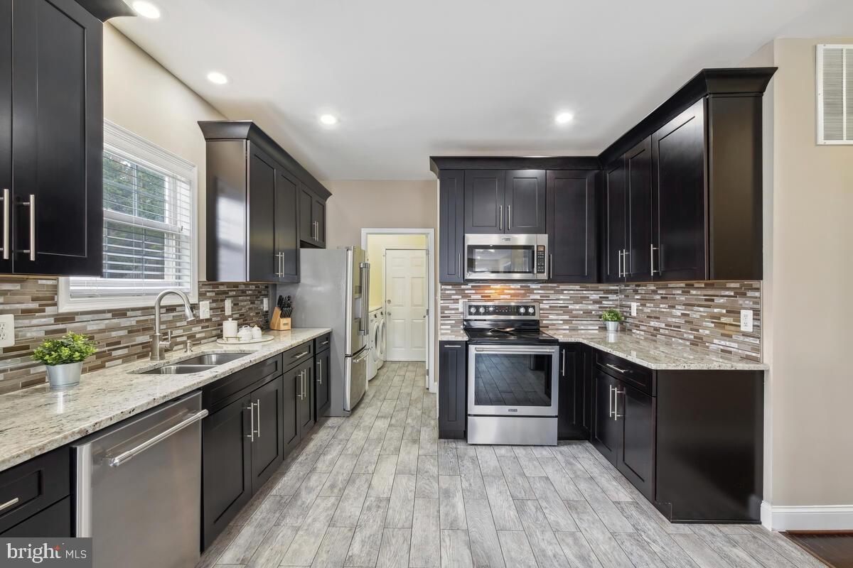 21014 SCOTTSBURY DRIVE