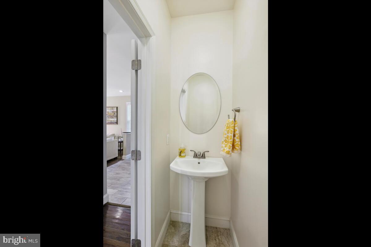 21014 SCOTTSBURY DRIVE