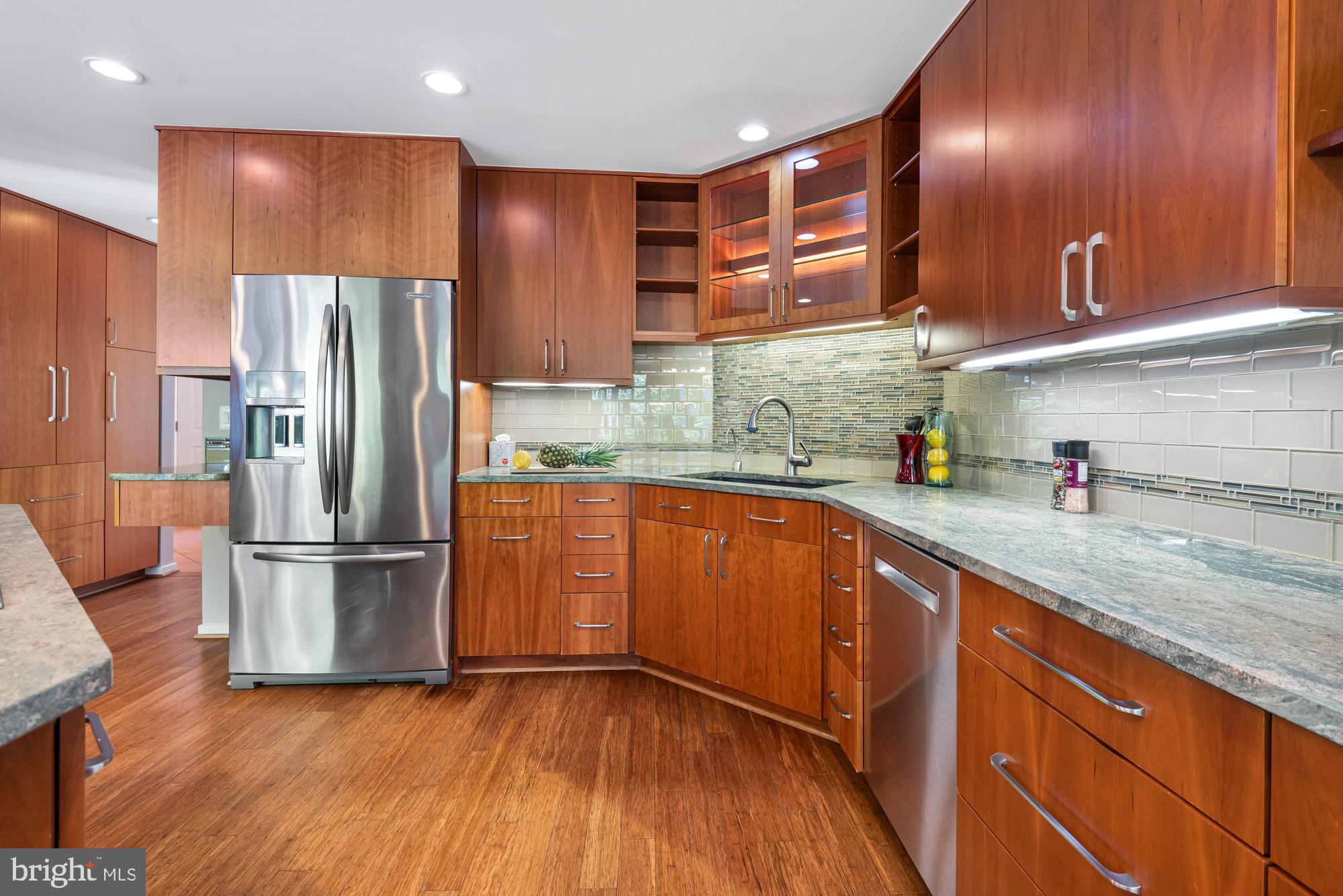 10126 PARKWOOD TERRACE