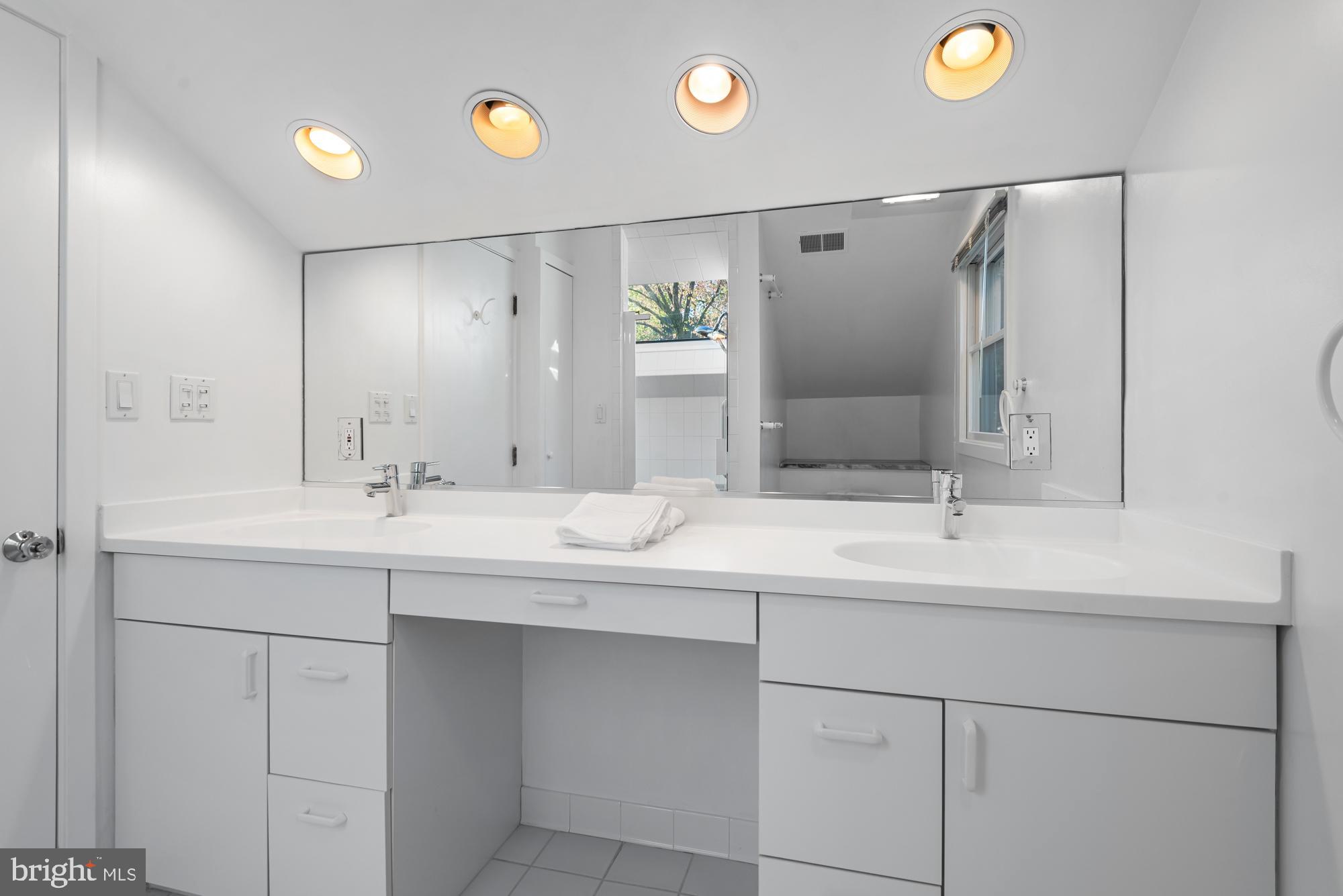 10126 PARKWOOD TERRACE