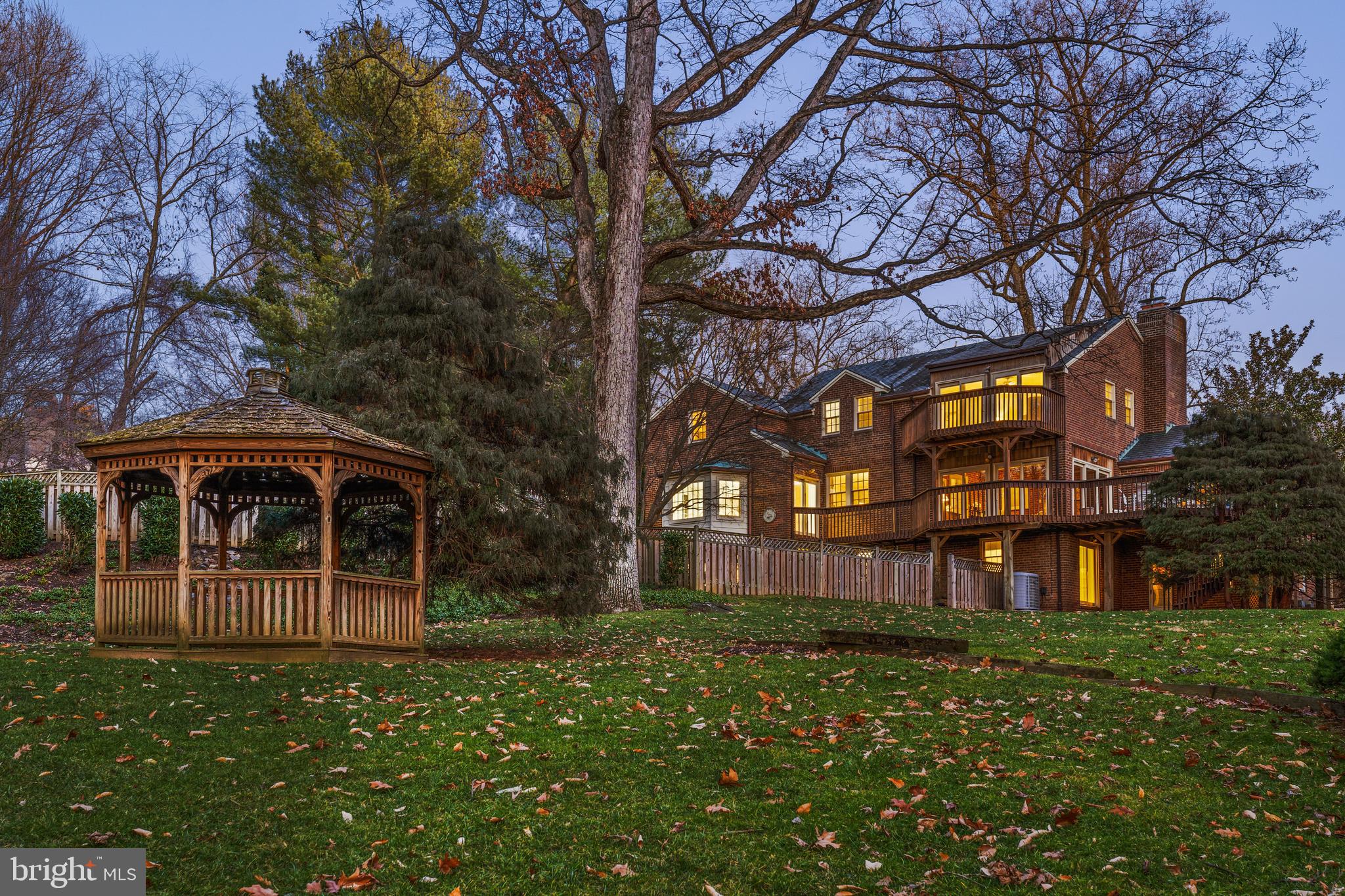808 EDELBLUT DRIVE