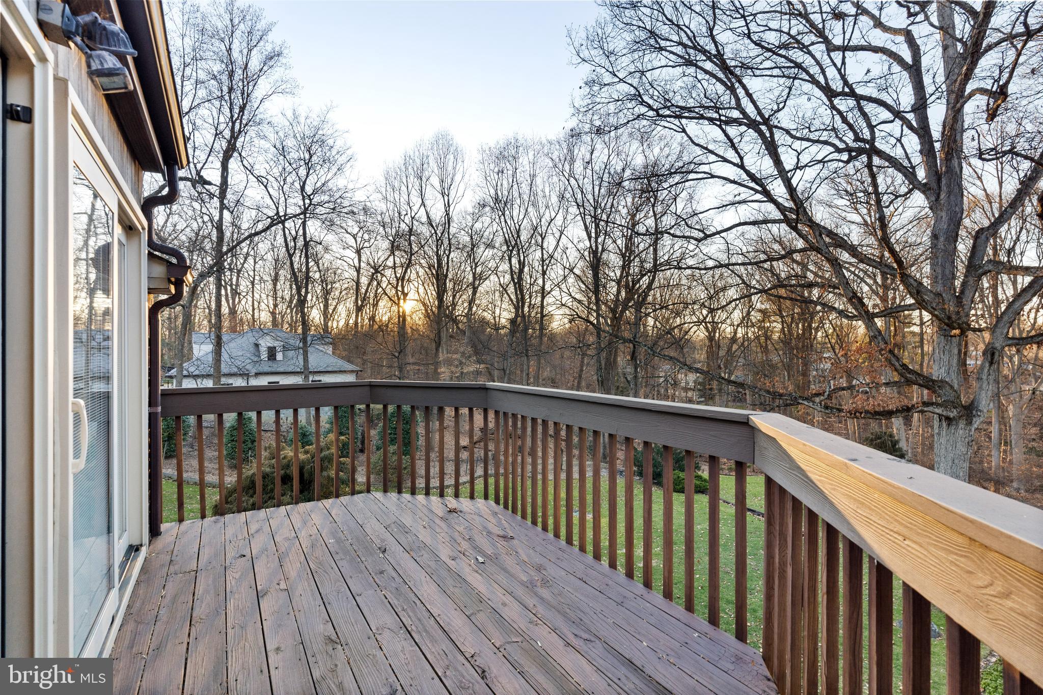 808 EDELBLUT DRIVE