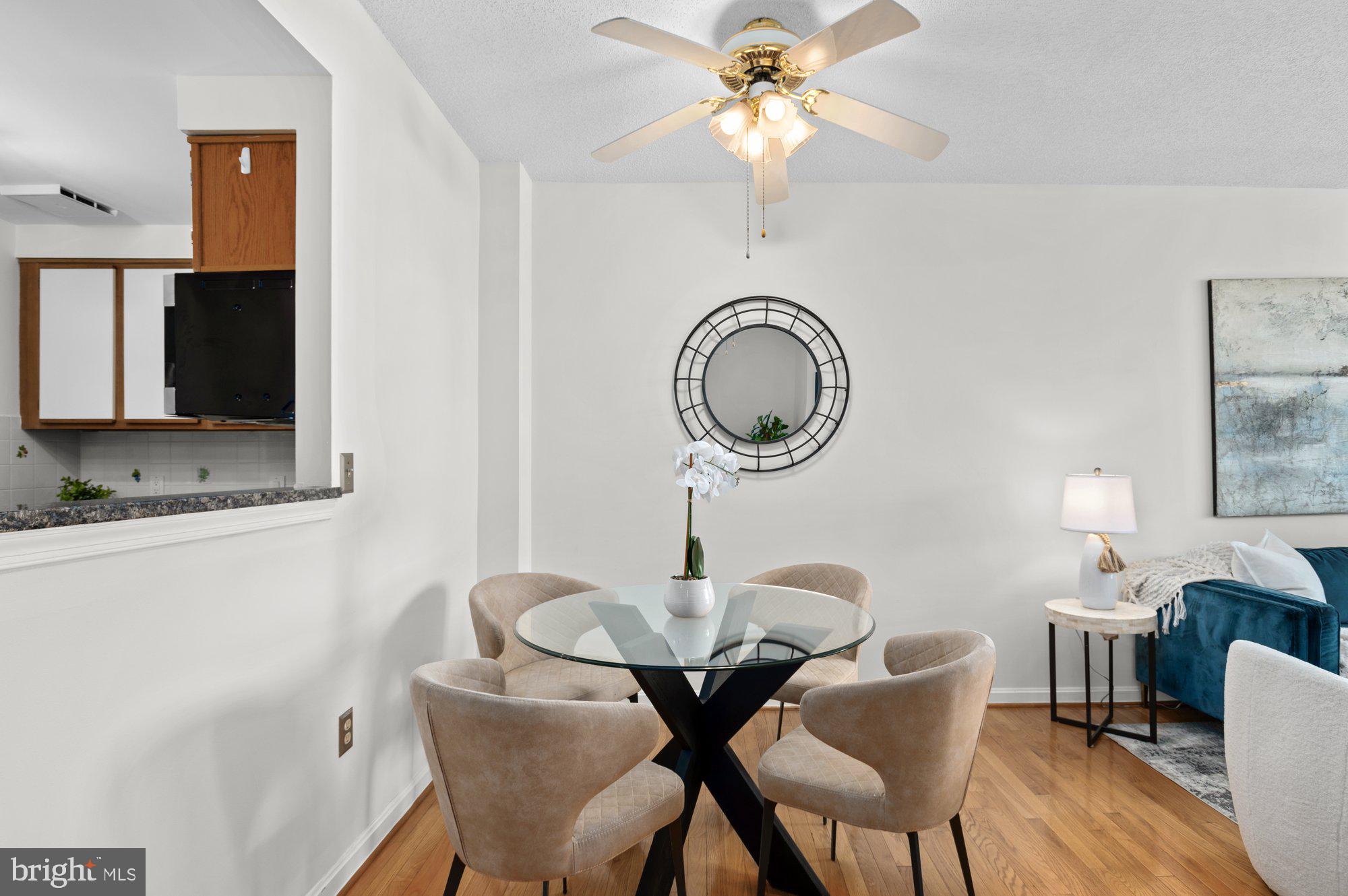 24 COURTHOUSE SQUARE N 506
